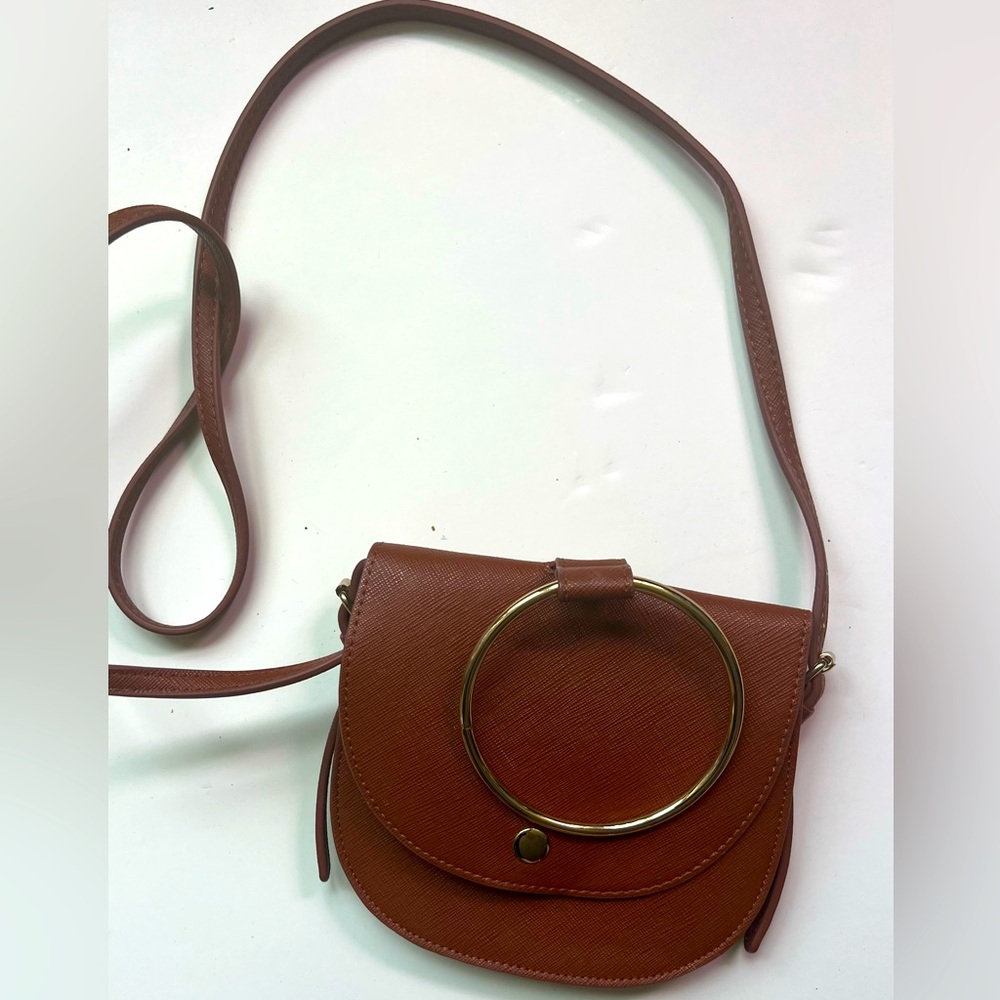 WeWoreWhat Brown Shoulder Bag with Gold Ring Detail

Brand new never worn